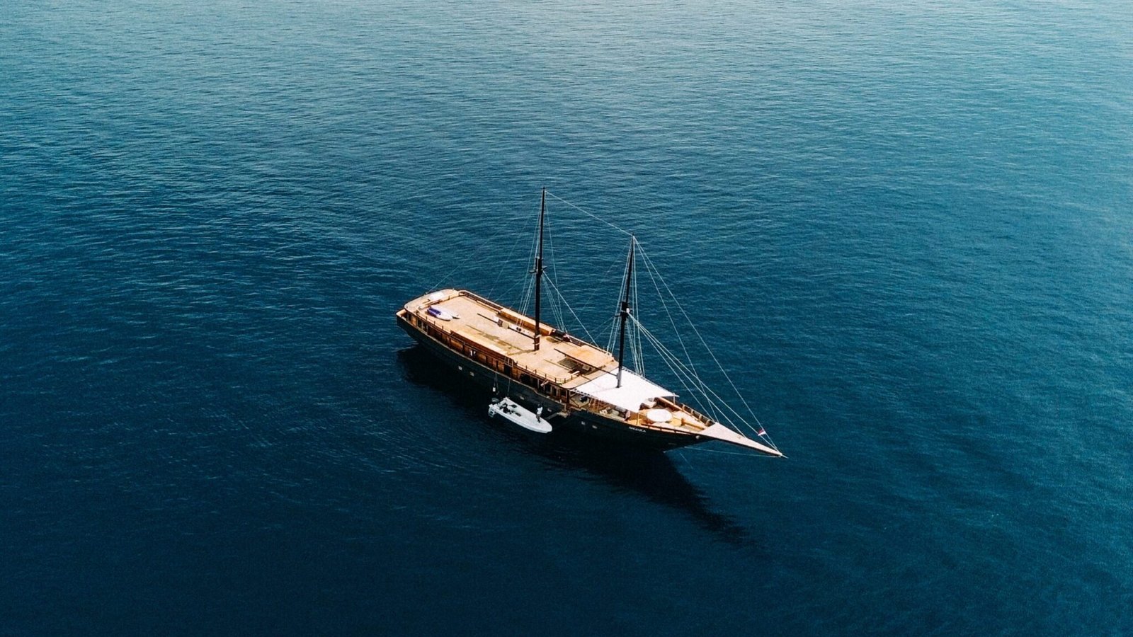 Angelica-Liveaboard-04-scaled.jpg