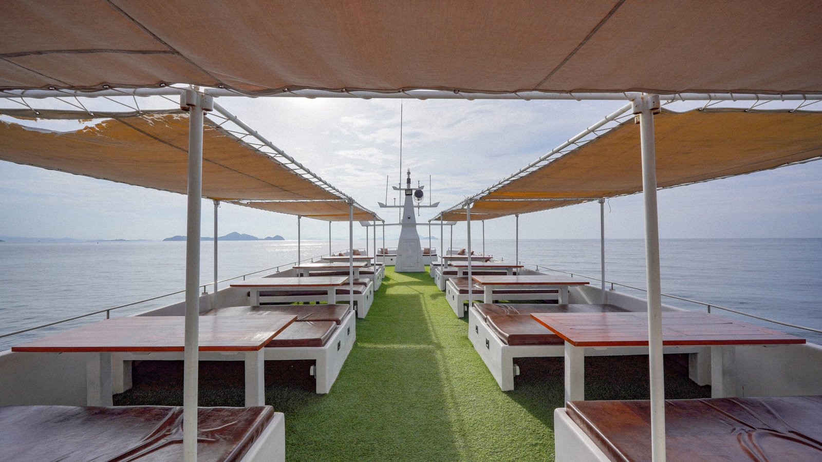Ocean-Angel-Sundeck-and-Relax-Area-1-scaled.jpg