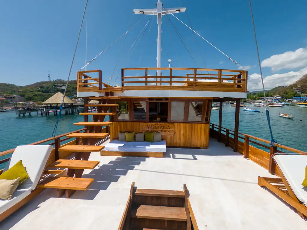 Yumana-Phinisi-Spacious-Sundeck.webp