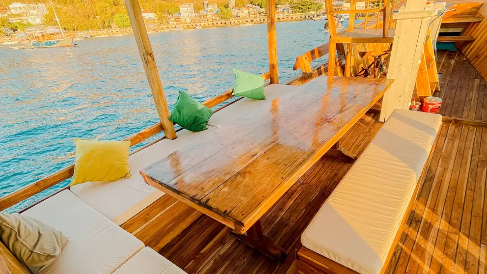 boat-raja-bintang-2.webp