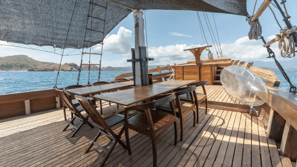 deck-boat-marea.webp