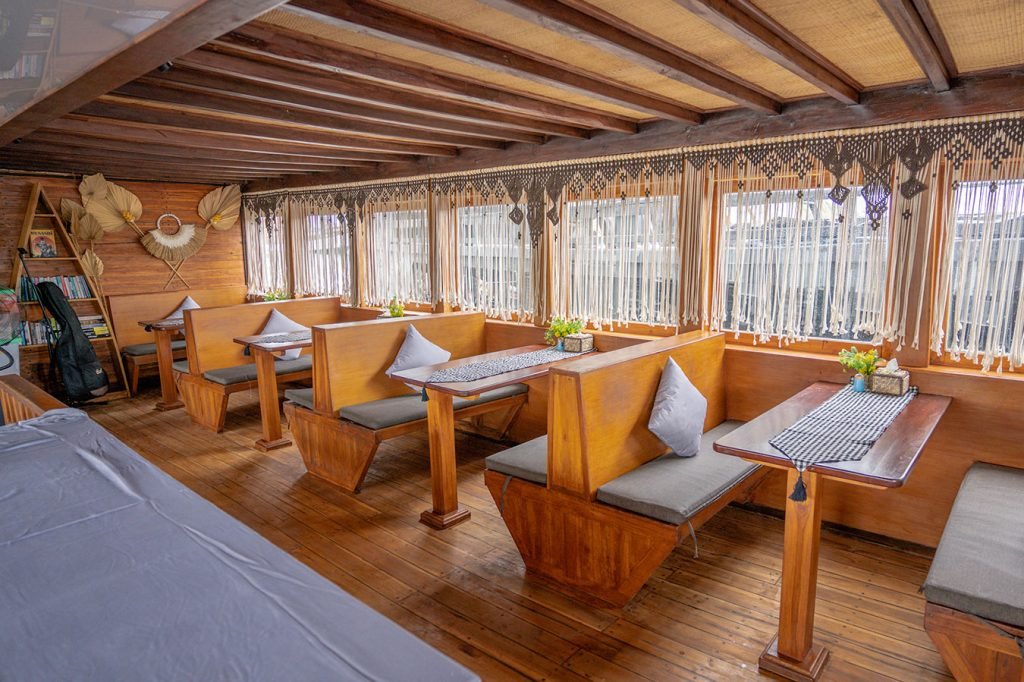 loka-dinning-area-1024x682-1.jpg