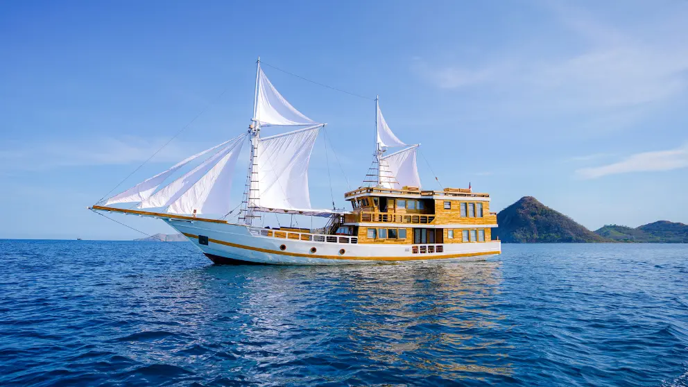 open-trip-barakati-komodo.webp