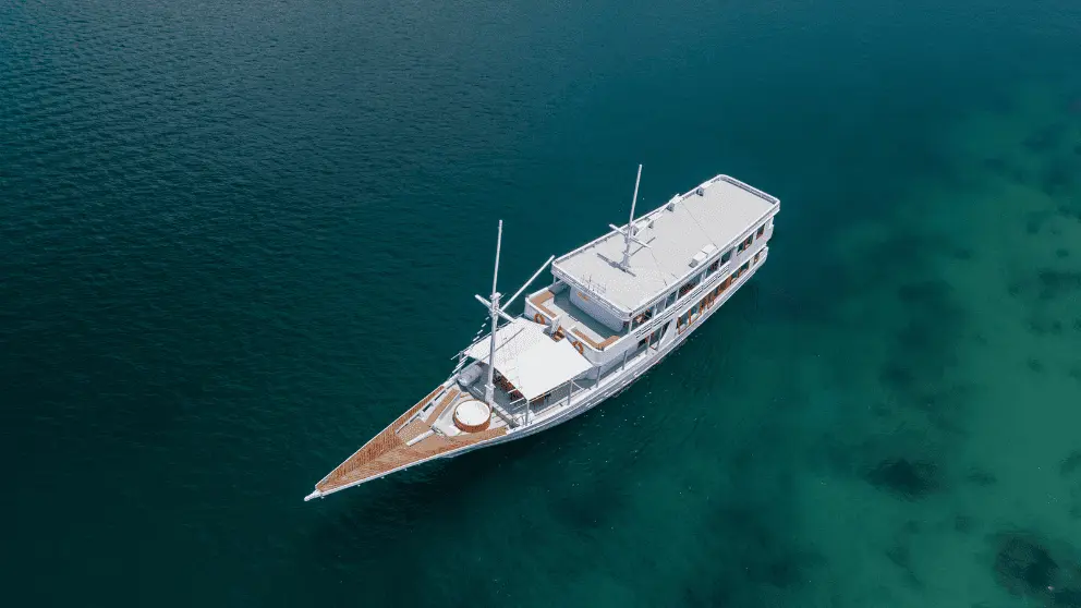 tour-ahsana-labuan-bajo.webp